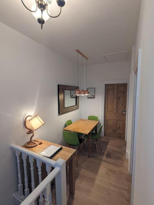 Spacious First Floor Family Flat, Sea View Torquay Exterior foto